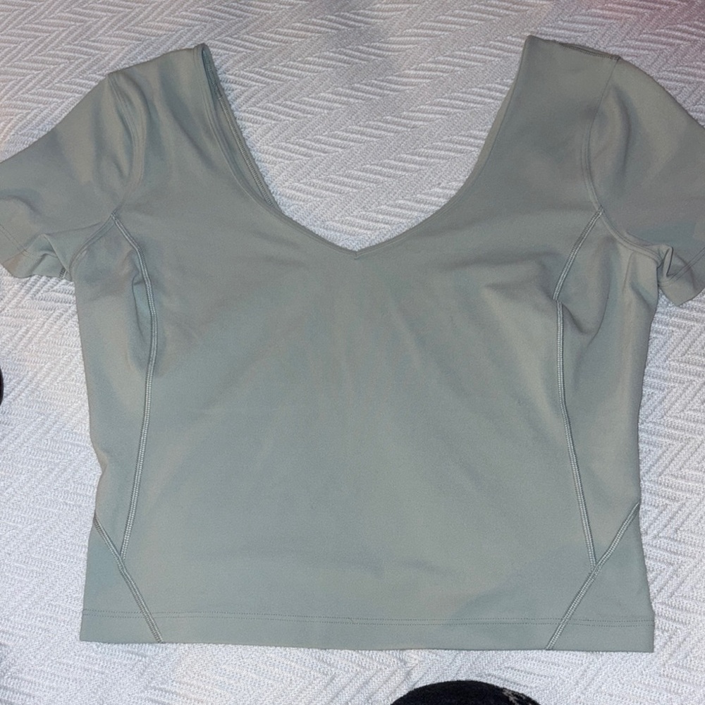 Lululemon Athletica Green Fitted Crop Blouse